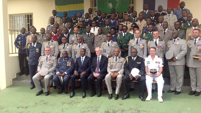 Ecole d’Etat Major de Libreville : Passation de charges entre le Général de brigade Jean Marie Obame Eyegué et le Colonel Félicien Koyi