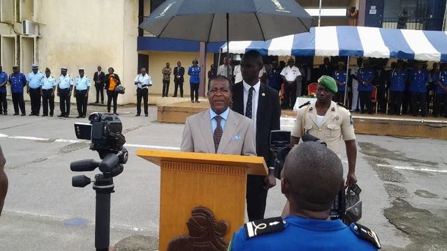 Défense Nationale / Visite des casernes de Libreville : Mathias Otounga Ossibadjouo au Camp Toulékima